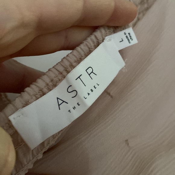 Astr the Label Puff Sleeve Square Neck Top - Picture 5 of 7